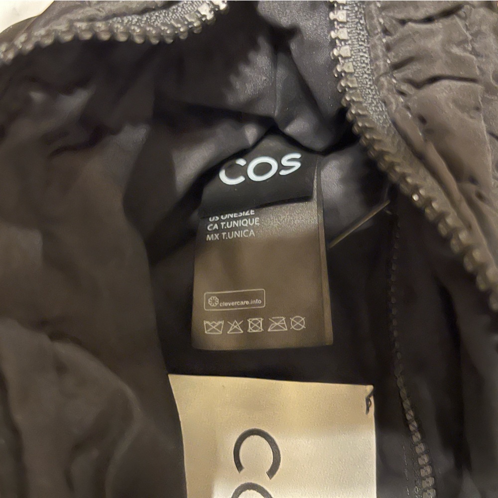 NWOT COS Women's Black Quilted Mini Bag - Picture 3 of 3